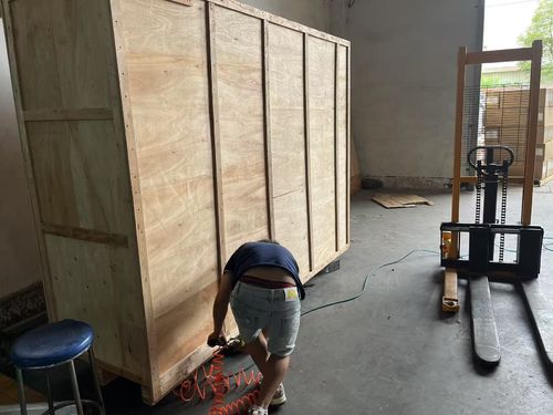 Son şirket haberleri hakkında İstemli Gaze Katlama Ambalaj Makinesi Gönderi için Hazır